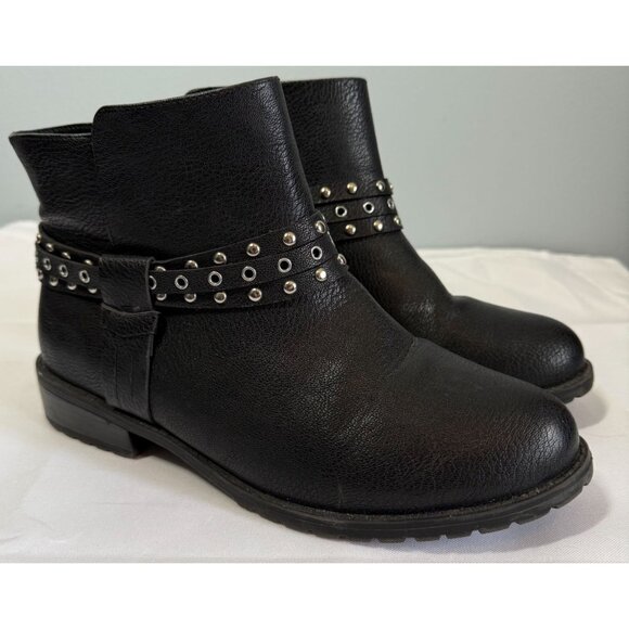 Lane Bryant Black Faux Leather Ankle Bootie Size 9W Embellished Rivets Zip Side - Picture 1 of 10